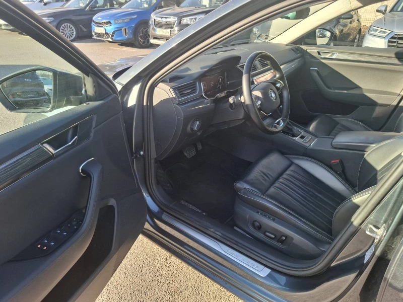 Skoda Superb 2.0 tdi Style Edition, снимка 9 - Автомобили и джипове - 53524098