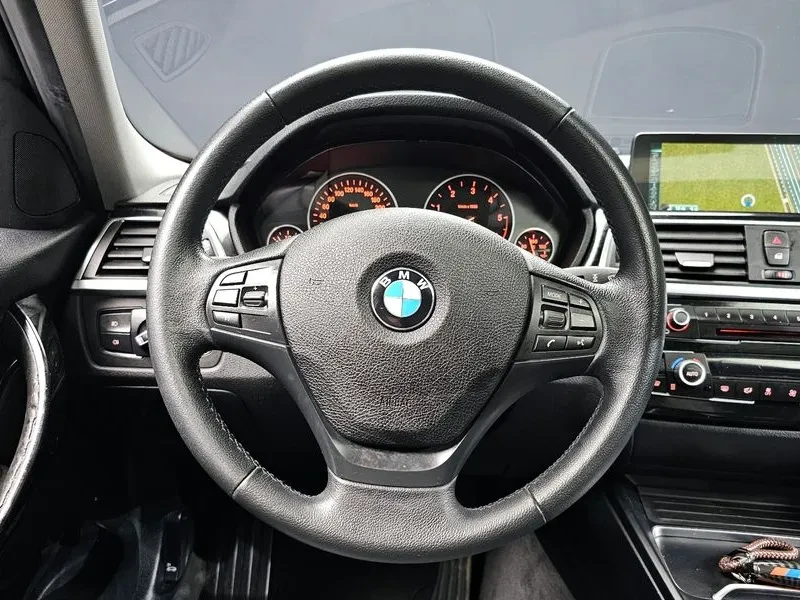 BMW 320 d, снимка 12 - Автомобили и джипове - 54592444