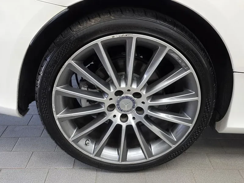 Mercedes-Benz C 200 Coupe, снимка 5 - Автомобили и джипове - 55786232