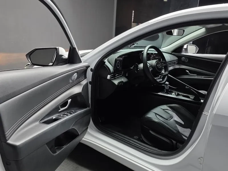 Hyundai Elantra 1.6 MODERN �������| ���������| ���������| ������ | Mobile.bg � ����������� 10