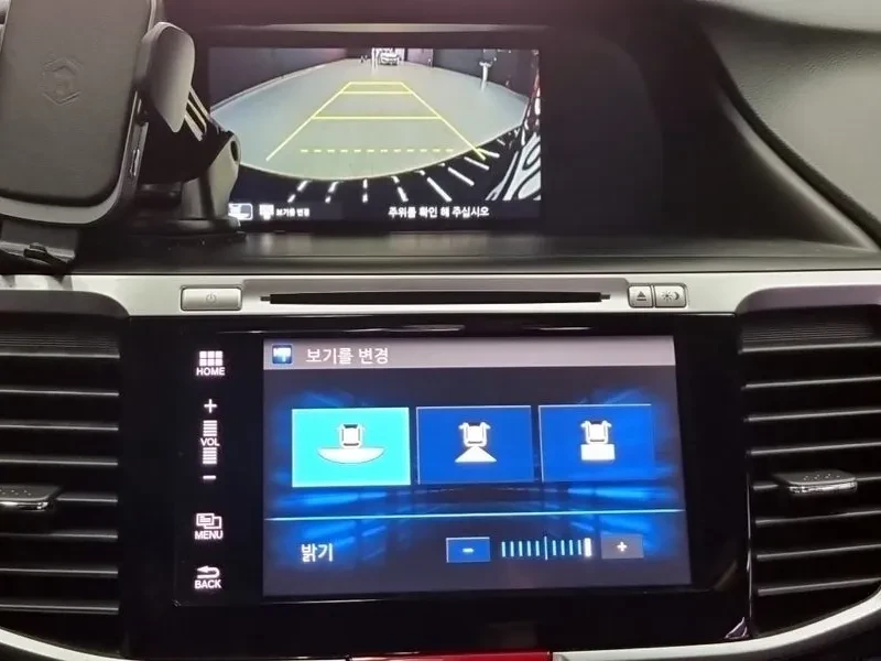 Honda Accord 2.0 Hybrid 9Th Generation, снимка 13 - Автомобили и джипове - 56699559