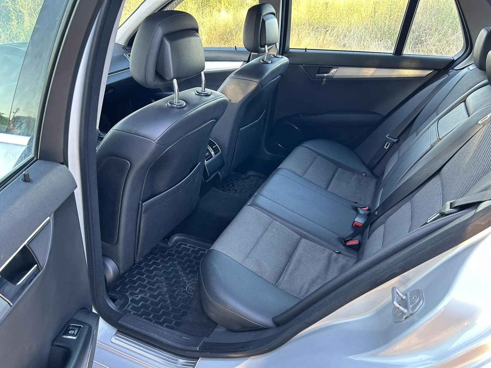 Mercedes-Benz C 320 4x4 7G | Mobile.bg — изображение 12