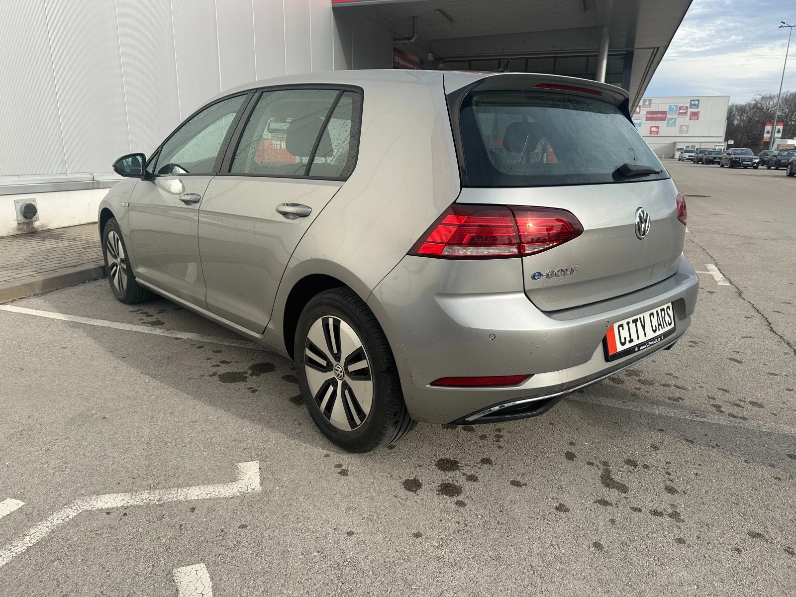 VW Golf 35.8 KWH - изображение 7