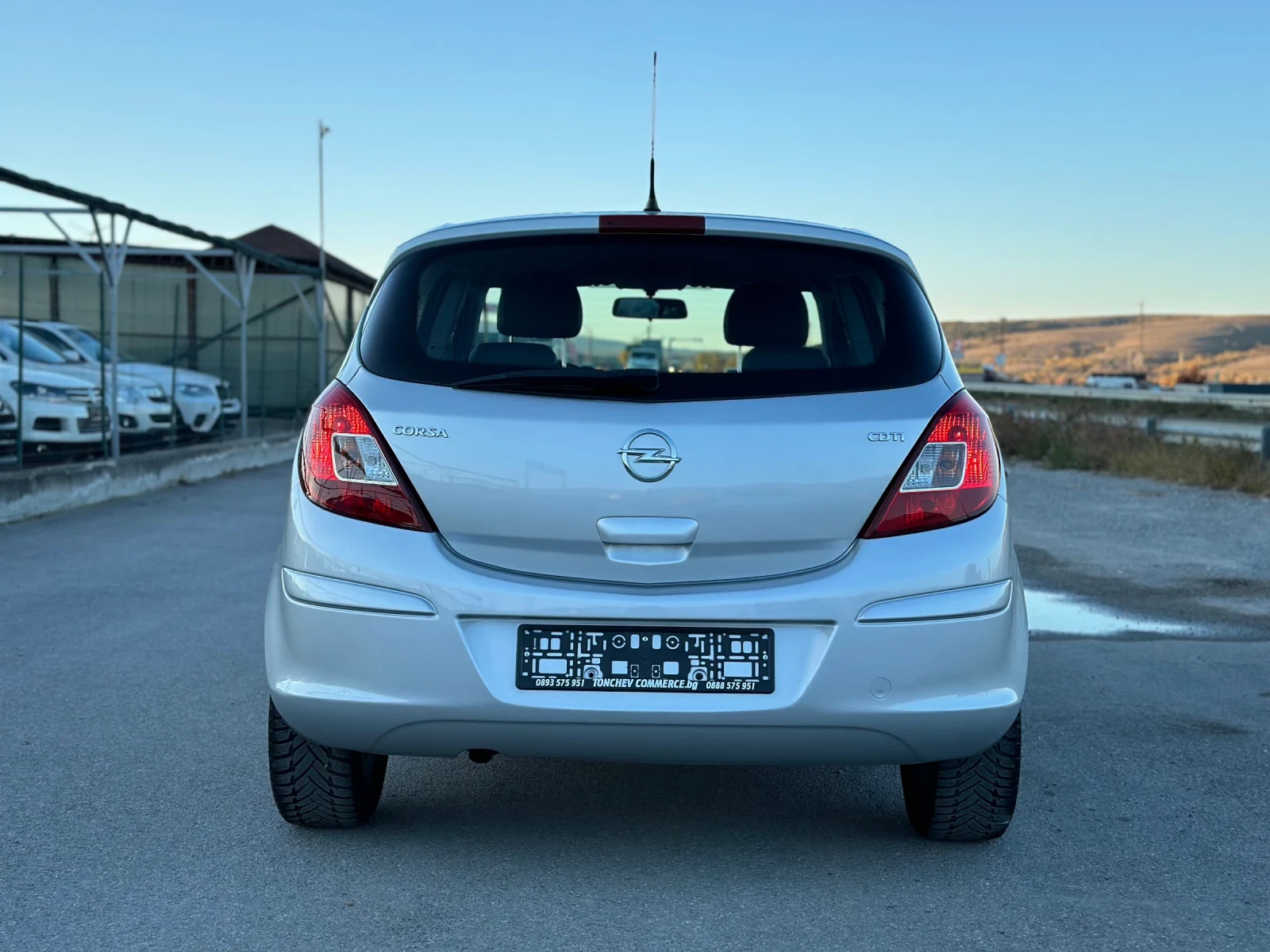 Opel Corsa 1.3-d-175.000km-COSMO-KOJA-TOP-NEW-EURO-5B - изображение 5