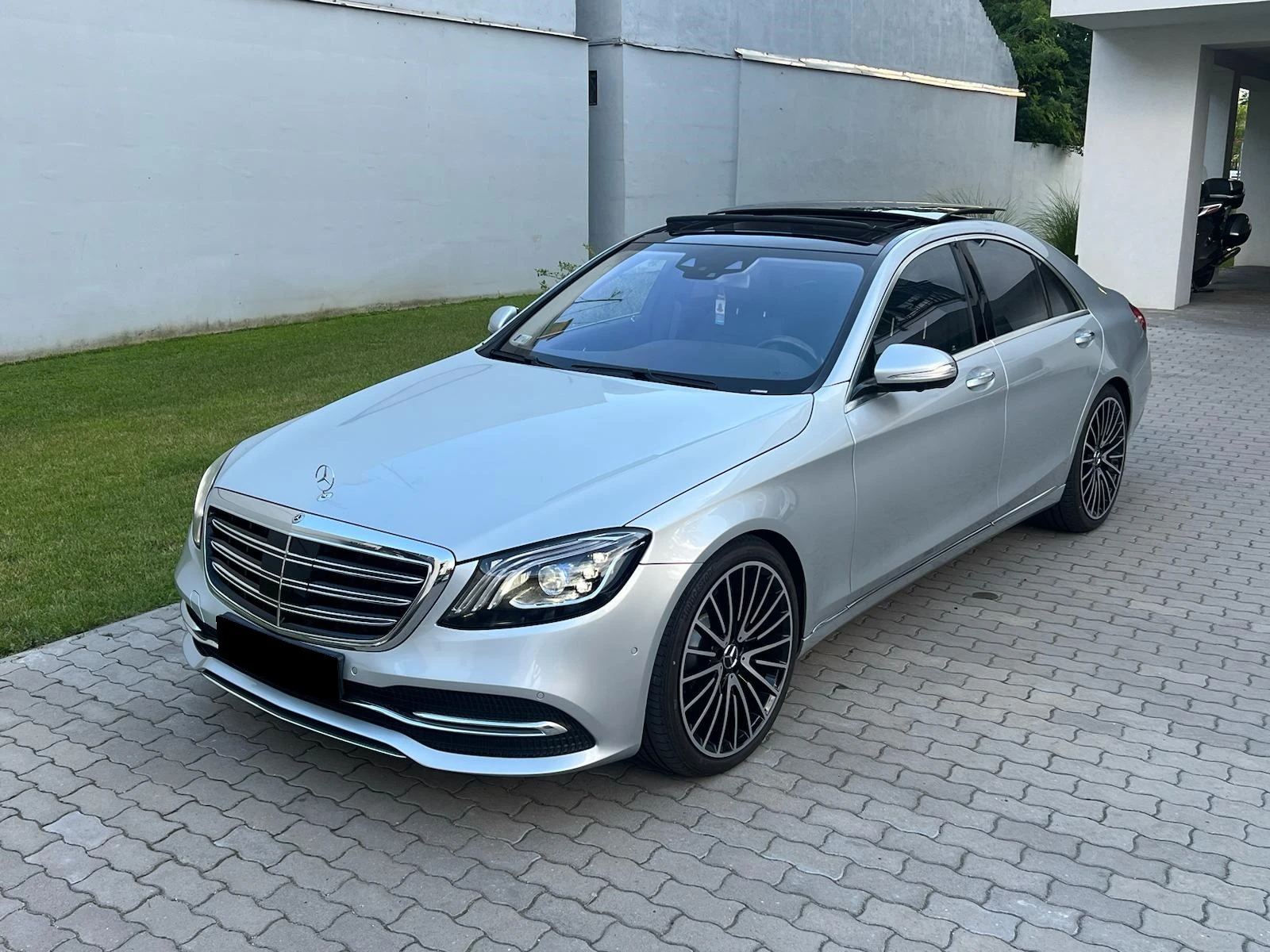 Mercedes-Benz S 560 4Matic - изображение 3