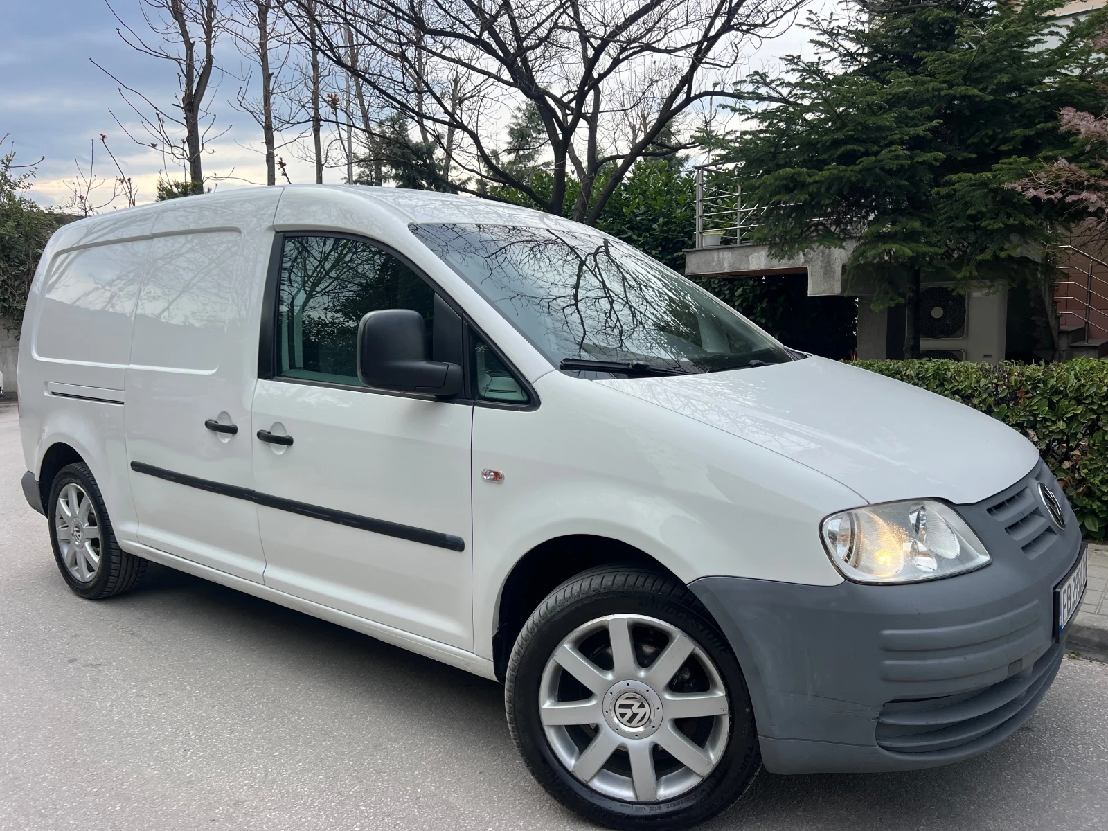 VW Caddy 1.9TDI MAXI/KLIMATIK/105кс/UNIKAT - изображение 5