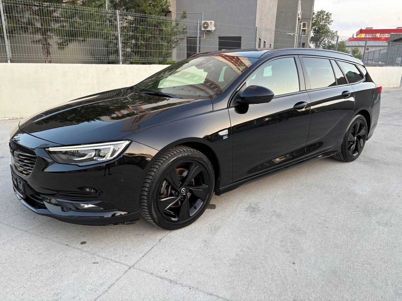 Opel Insignia Sport OPC Line Exclusive Black Full 68х.км УНИКАТ! - изображение 2