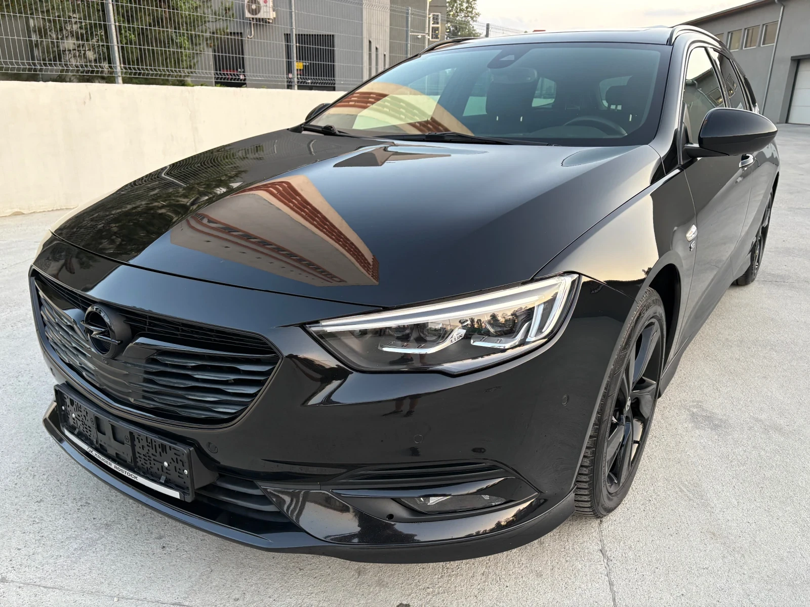Opel Insignia Sport OPC Line Exclusive Black Full 68. ! | Mobile.bg   1