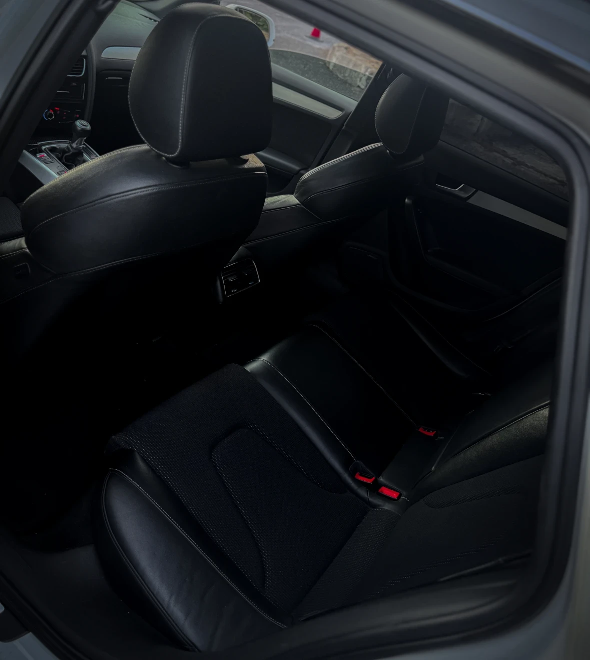 Audi A4 B8 S line 2.0 TDI - изображение 7