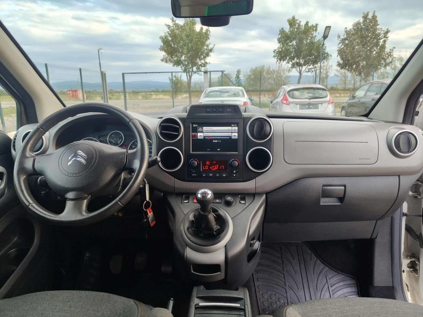 Citroen Berlingo 1.6 HDI FACELIFT EVRO 6 N1 - изображение 10