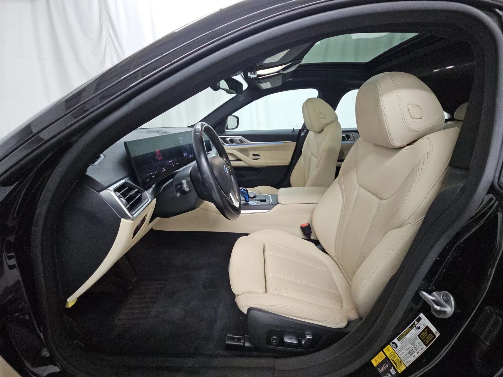 BMW i4 eDrive35 - изображение 7