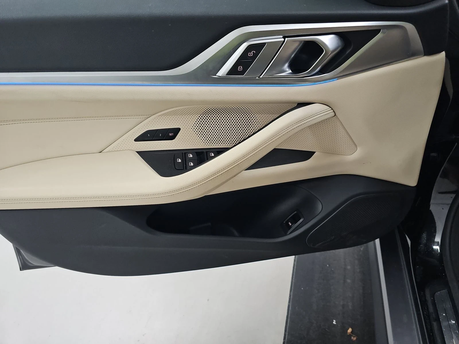 BMW i4 eDrive35 - изображение 8