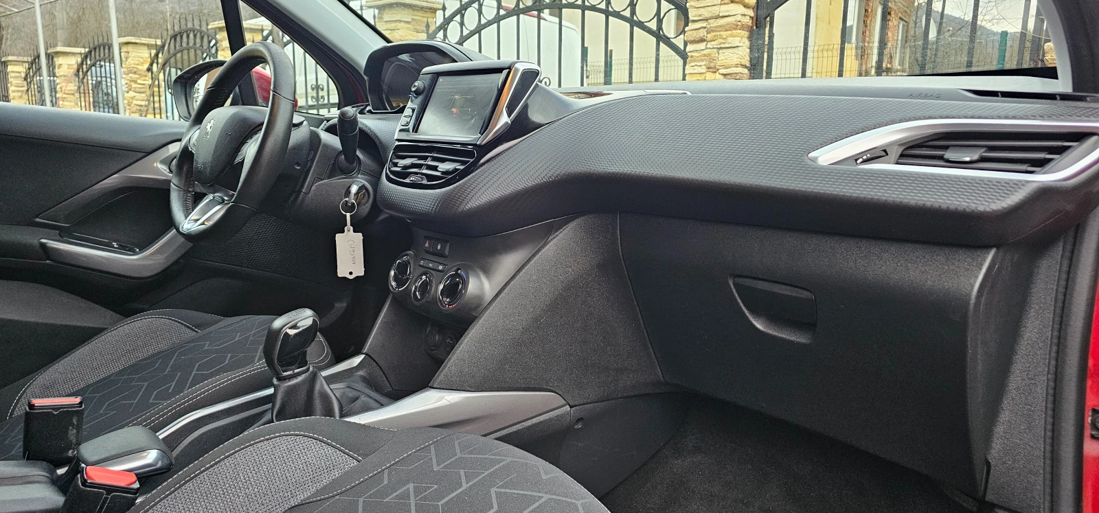 Peugeot 2008 VTI Active ! 123600km Безупречен - изображение 10