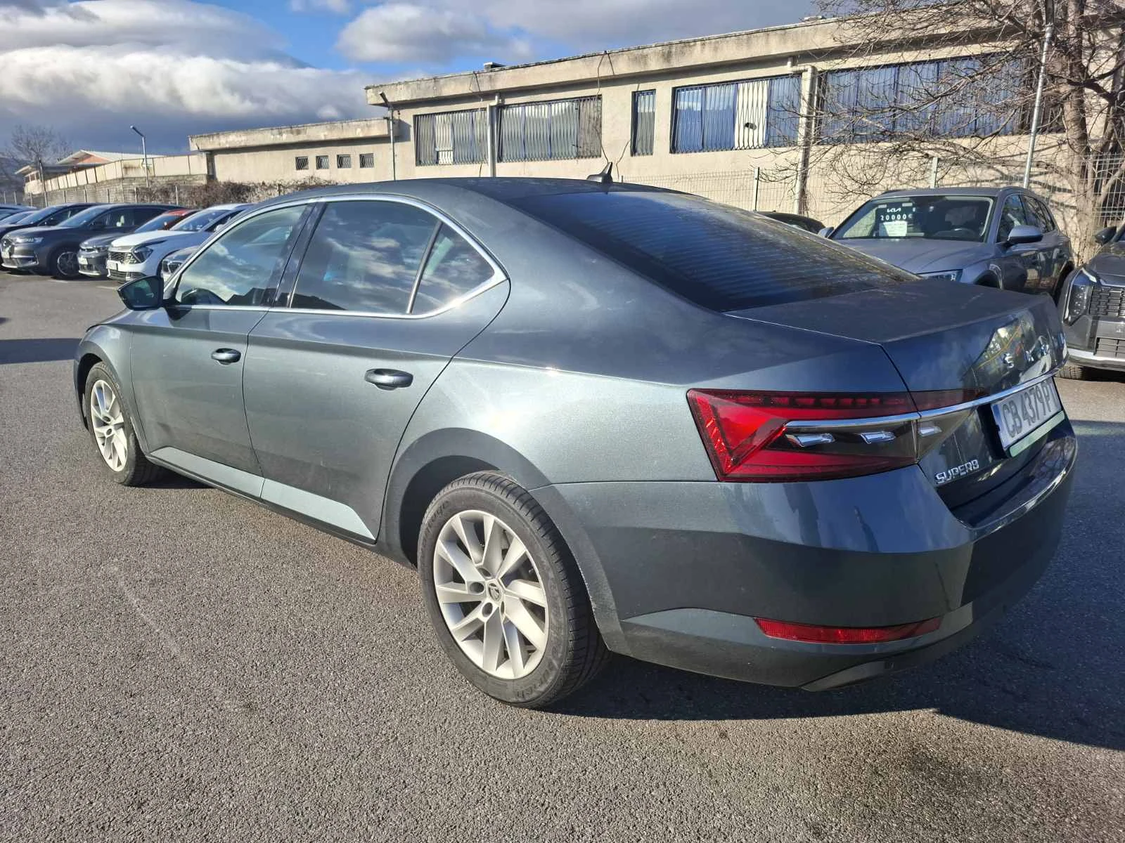 Skoda Superb 2.0 tdi Style Edition - изображение 6