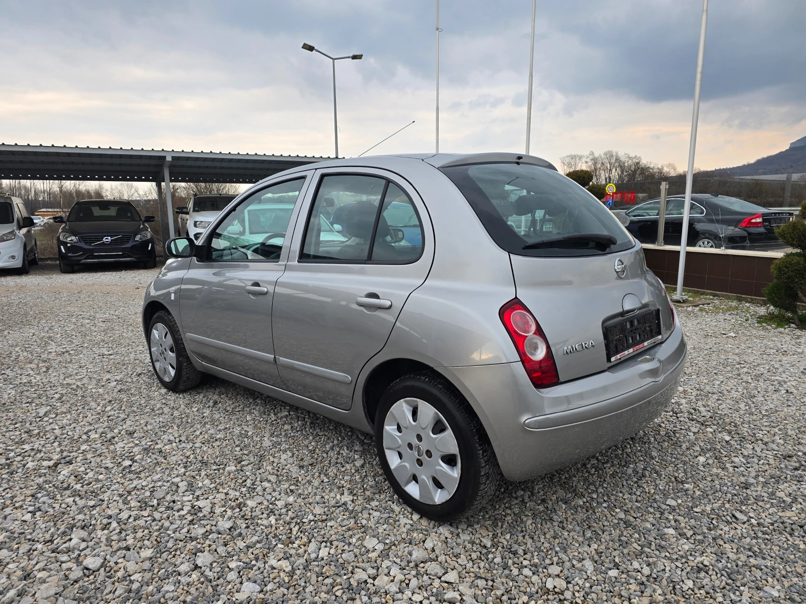 Nissan Micra 1.4 БЕНЗИН АВТОМАТИК ! ! РЕАЛНИ КИЛОМЕТРИ, снимка 3 - Автомобили и джипове - 53995434