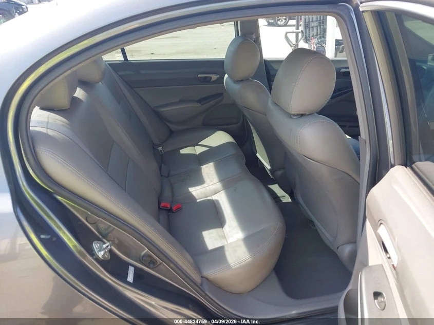 Honda Civic 1.8L I-4 VVT, 113HP Front Wheel Drive | Mobile.bg � ����������� 8
