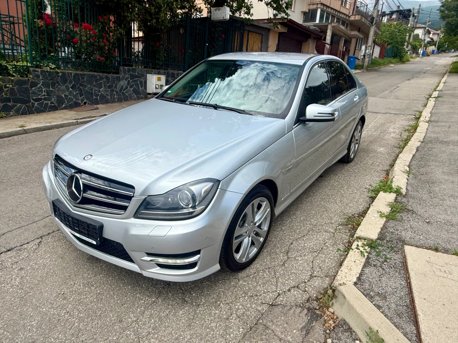 Mercedes-Benz C 350 AMG, Distronic, Camera, 4Matic, снимка 4 - Автомобили и джипове - 54280602
