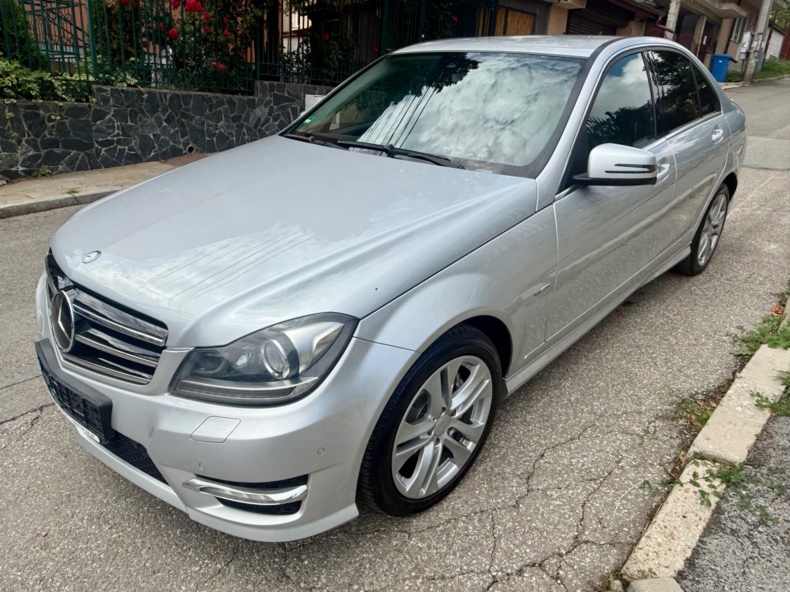 Mercedes-Benz C 350 AMG, Distronic, Camera, 4Matic, снимка 11 - Автомобили и джипове - 54280602