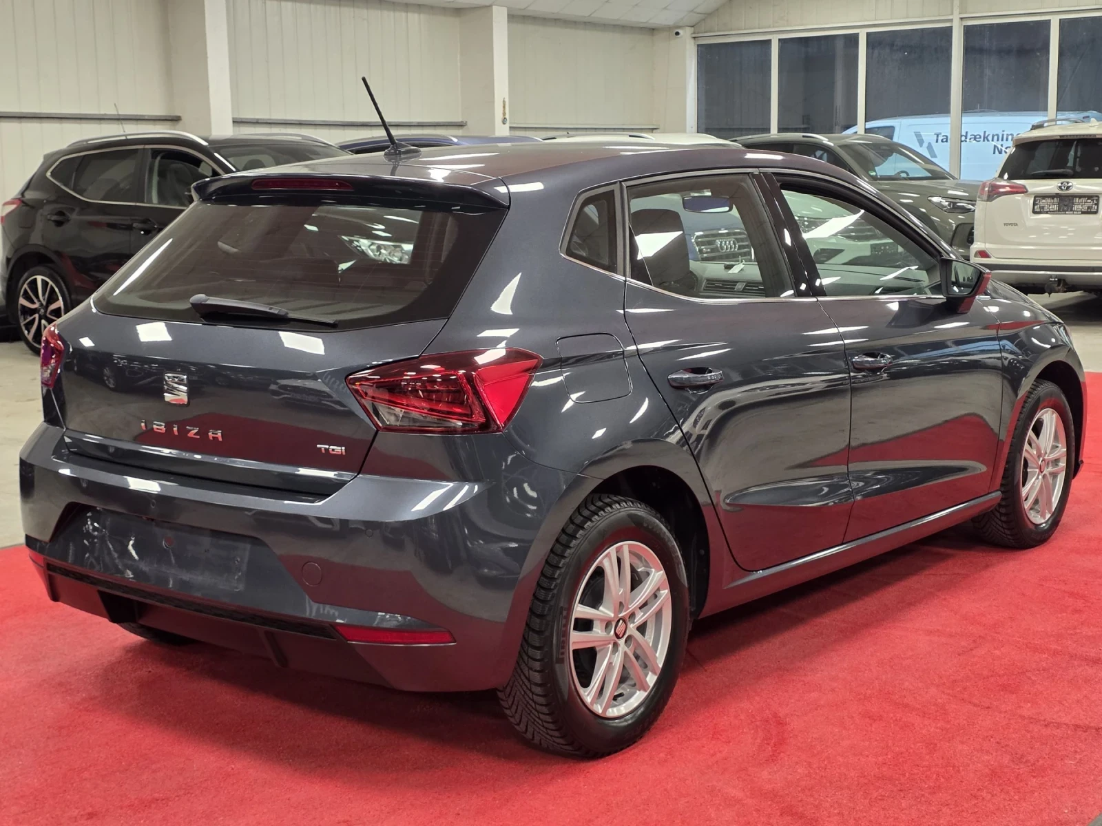 Seat Ibiza 1.0TSI | 6M | LED | CNG | EU6 | 81000km, снимка 6 - Автомобили и джипове - 54745533