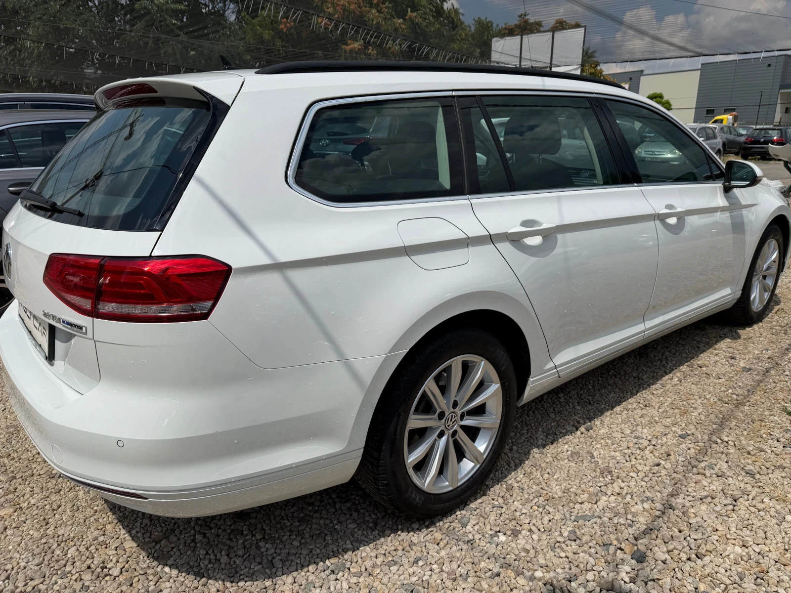 VW Passat 2.0TDI 100%РЕАЛНИ КМ В WV ЛИЗИНГ ВИДЕО, снимка 6 - Автомобили и джипове - 55149043