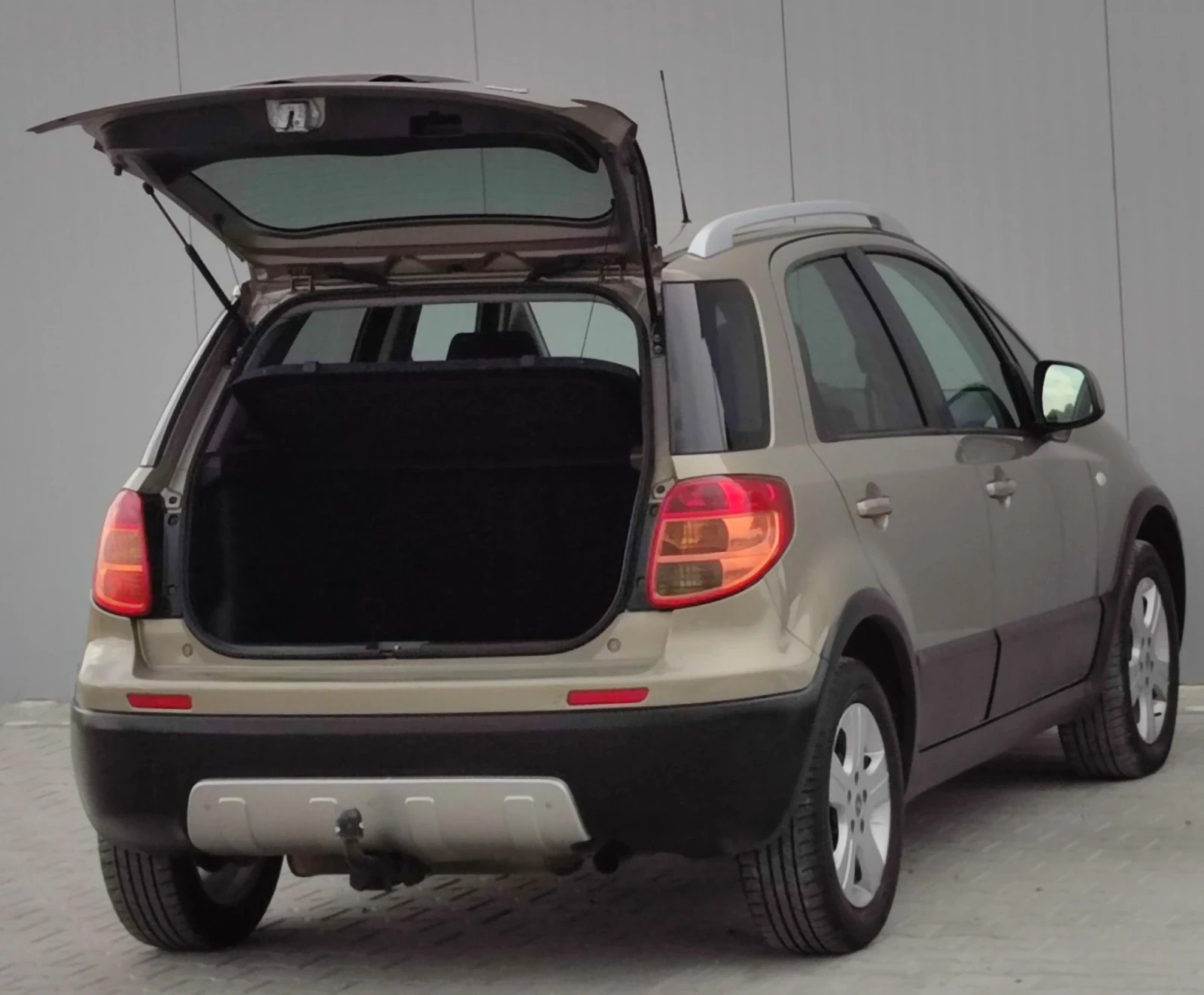 Fiat Sedici 1.9M-Jet* 120�.�* 4�4*  | Mobile.bg � ����������� 10