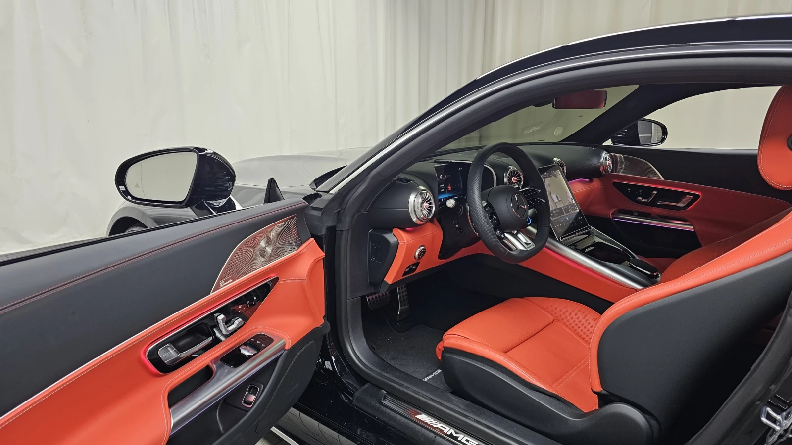 Mercedes-Benz AMG GT GT55* HUD* BLIND SPOT* ЕЛ. БАГАЖНИК* МАСАЖ* КРАЙНА, снимка 10 - Автомобили и джипове - 55341726