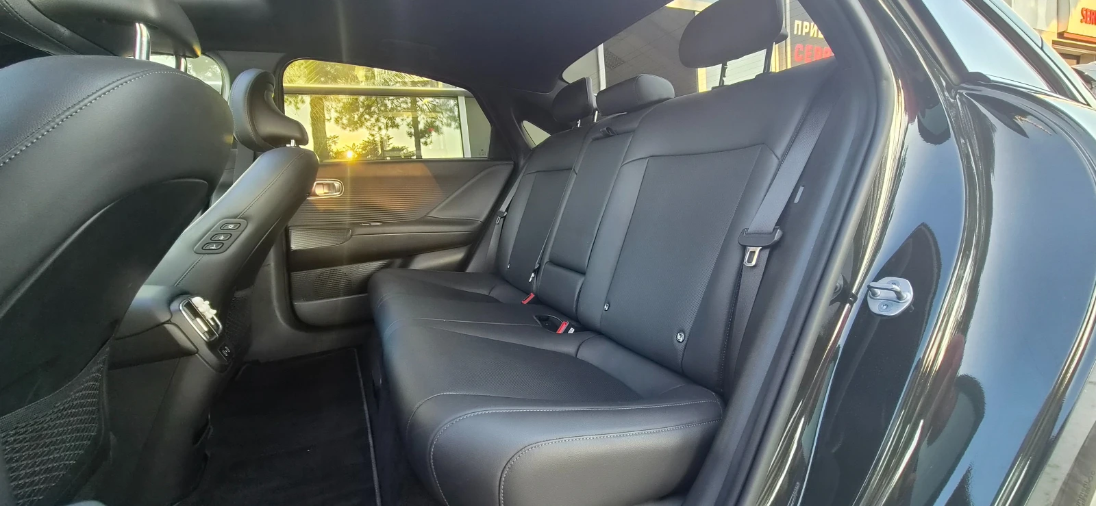 Hyundai Ioniq 6 Long Range 2WD;77.4kWh;Premium;Гаранционен;360  , снимка 9 - Автомобили и джипове - 55496457