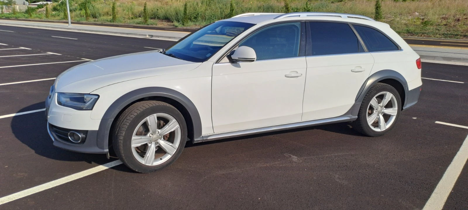 Audi A4 Allroad 2.0TDI DSG, снимка 8 - Автомобили и джипове - 55791979
