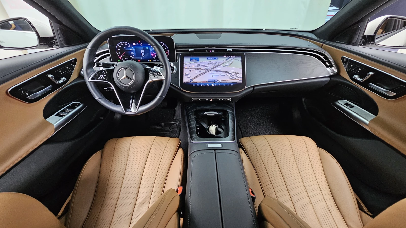 Mercedes-Benz E 200 ��. ��������* HUD* 360* BLIND SPOT* ������ ���� | Mobile.bg � ����������� 7