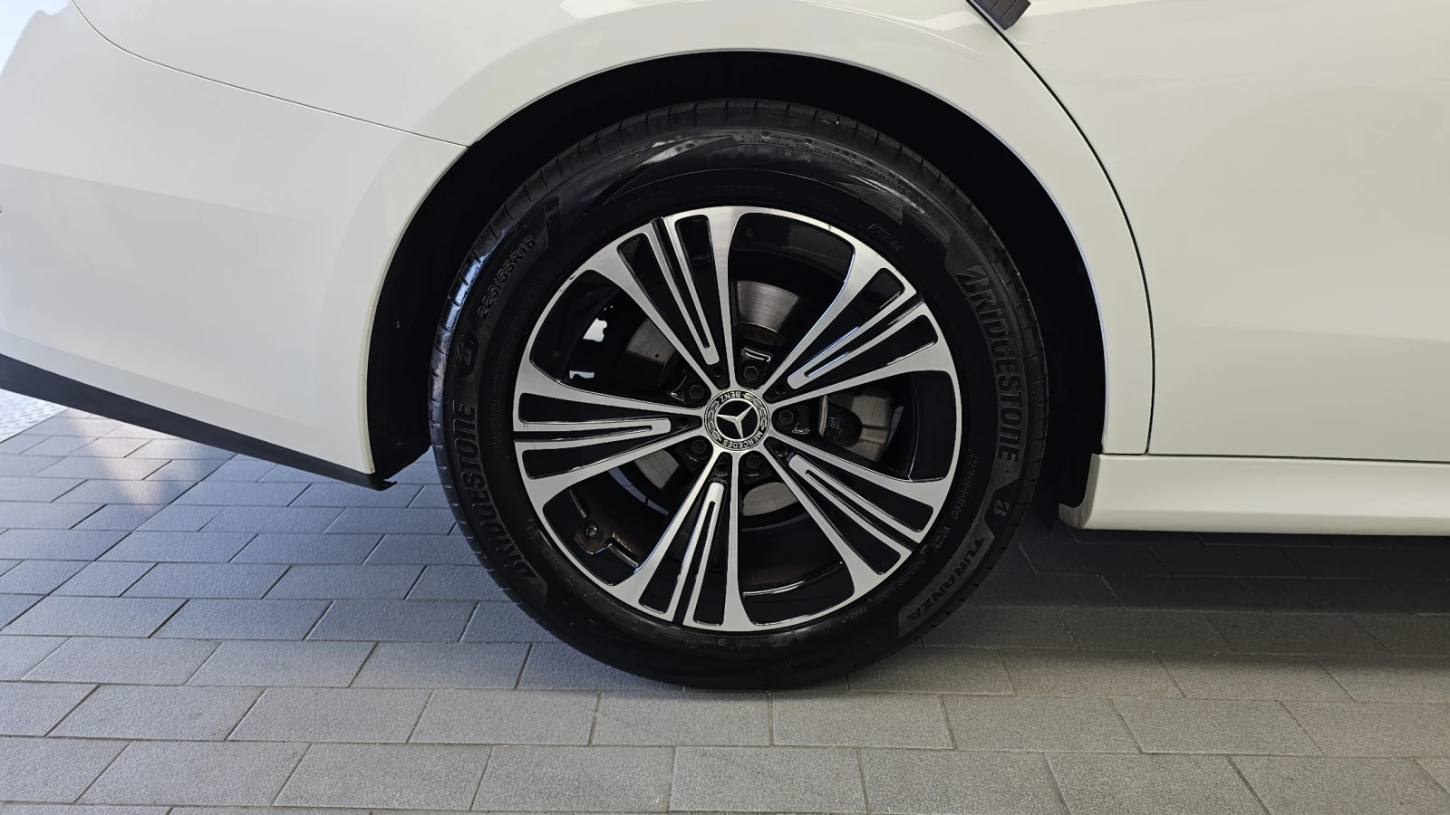 Mercedes-Benz E 200 ��. ��������* HUD* 360* BLIND SPOT* ������ ���� | Mobile.bg � ����������� 5