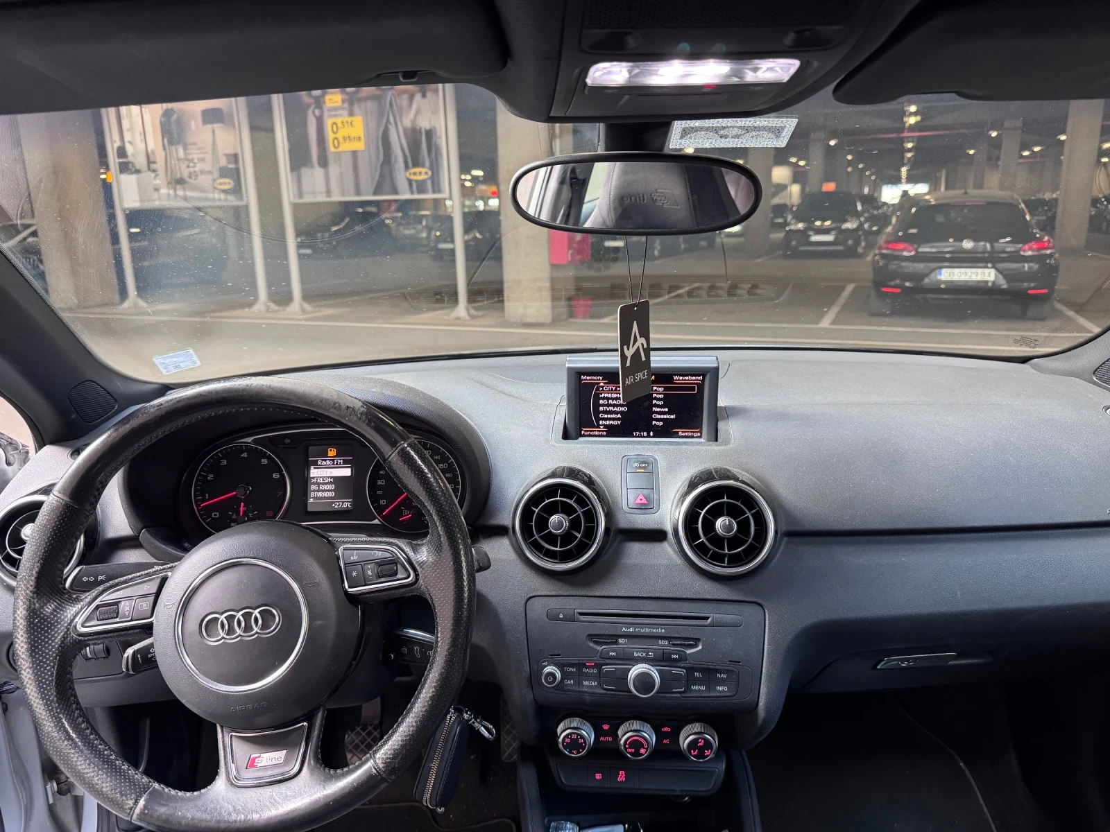 Audi A1 1.4 tfsi S-line, снимка 10 - Автомобили и джипове - 56144321
