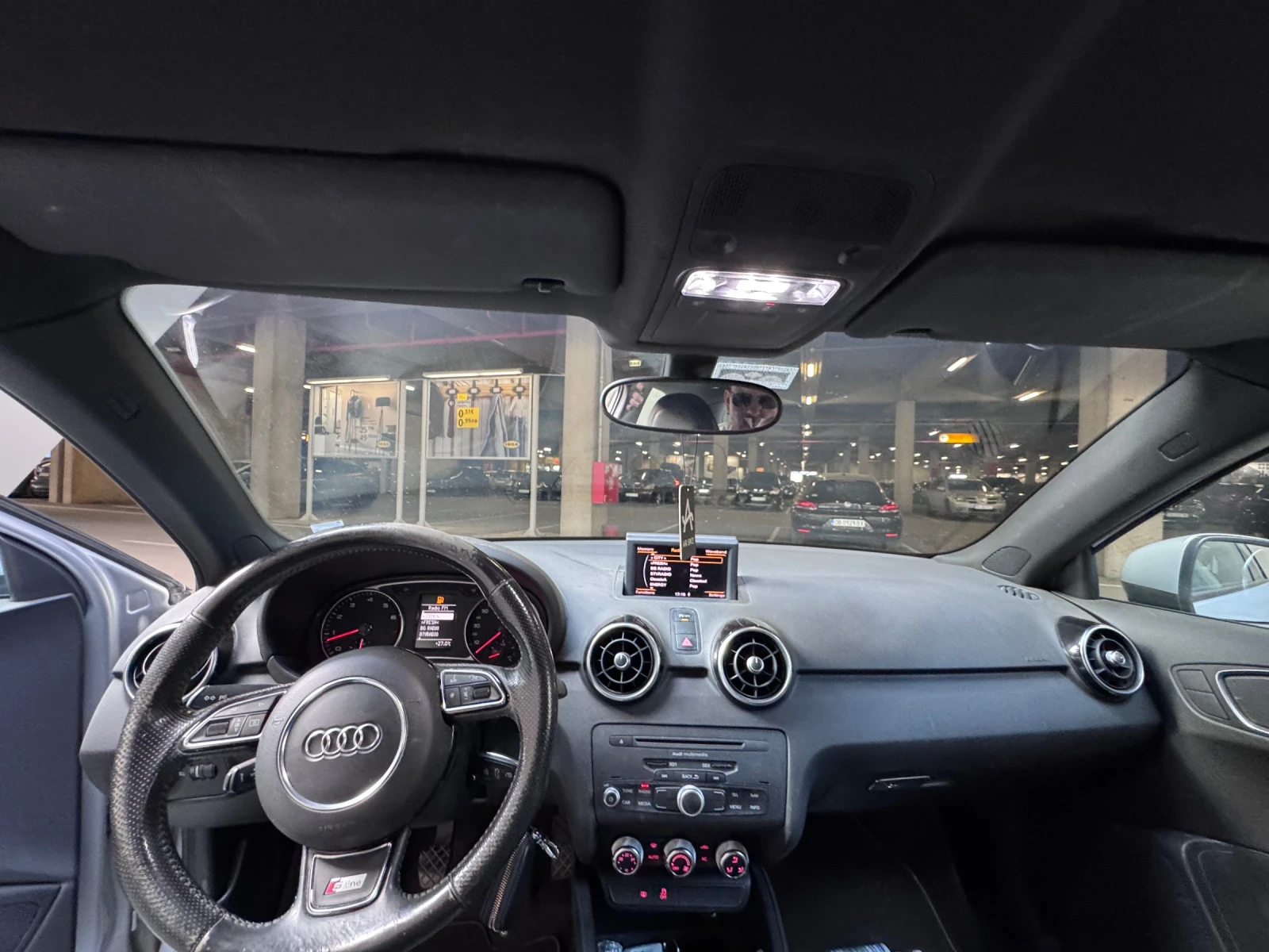 Audi A1 1.4 tfsi S-line, снимка 8 - Автомобили и джипове - 56144321