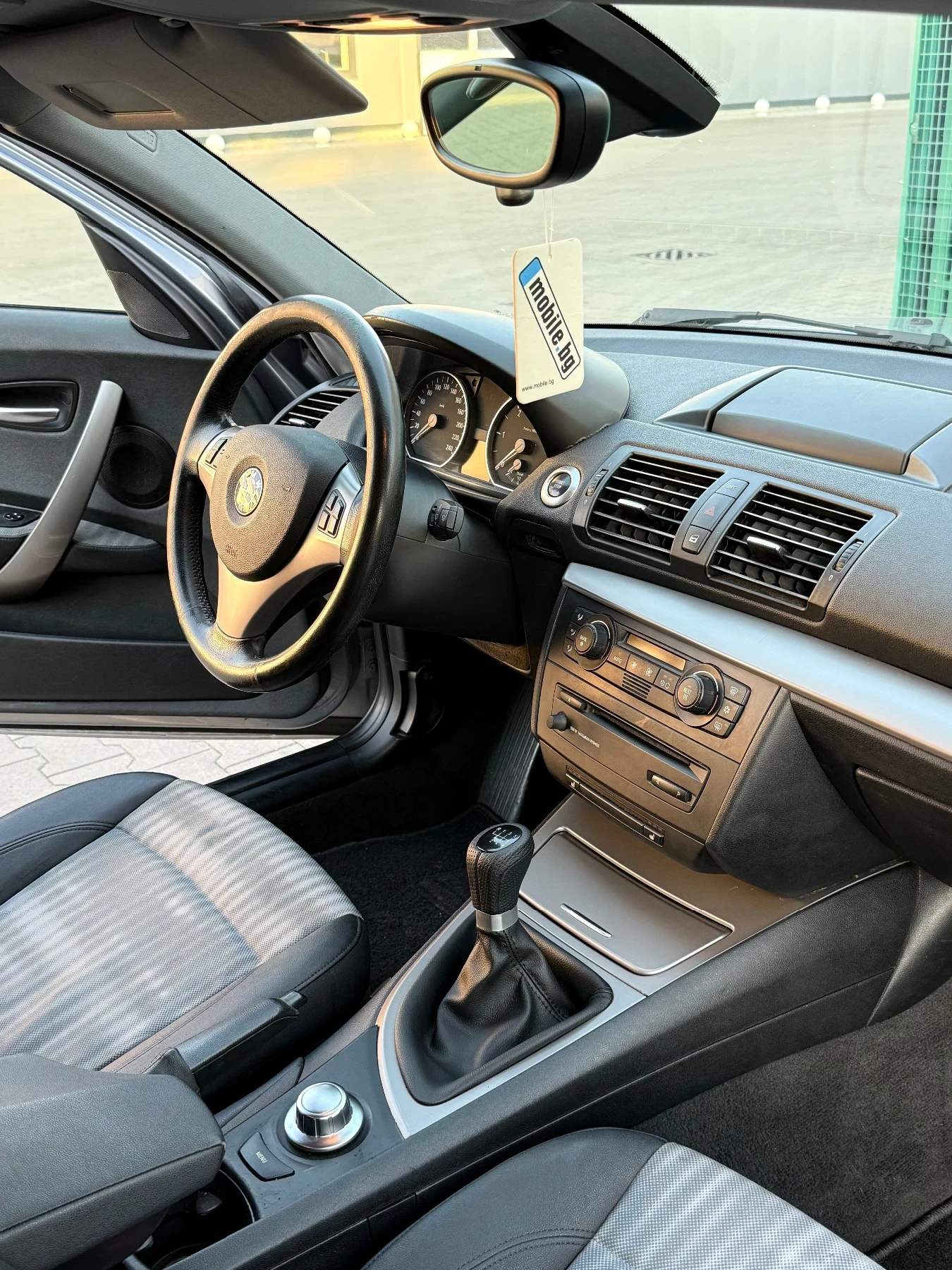 BMW 120 НОВ ВНОС * * ТОП СЪСТОЯНИЕ* * , снимка 12 - Автомобили и джипове - 56184748