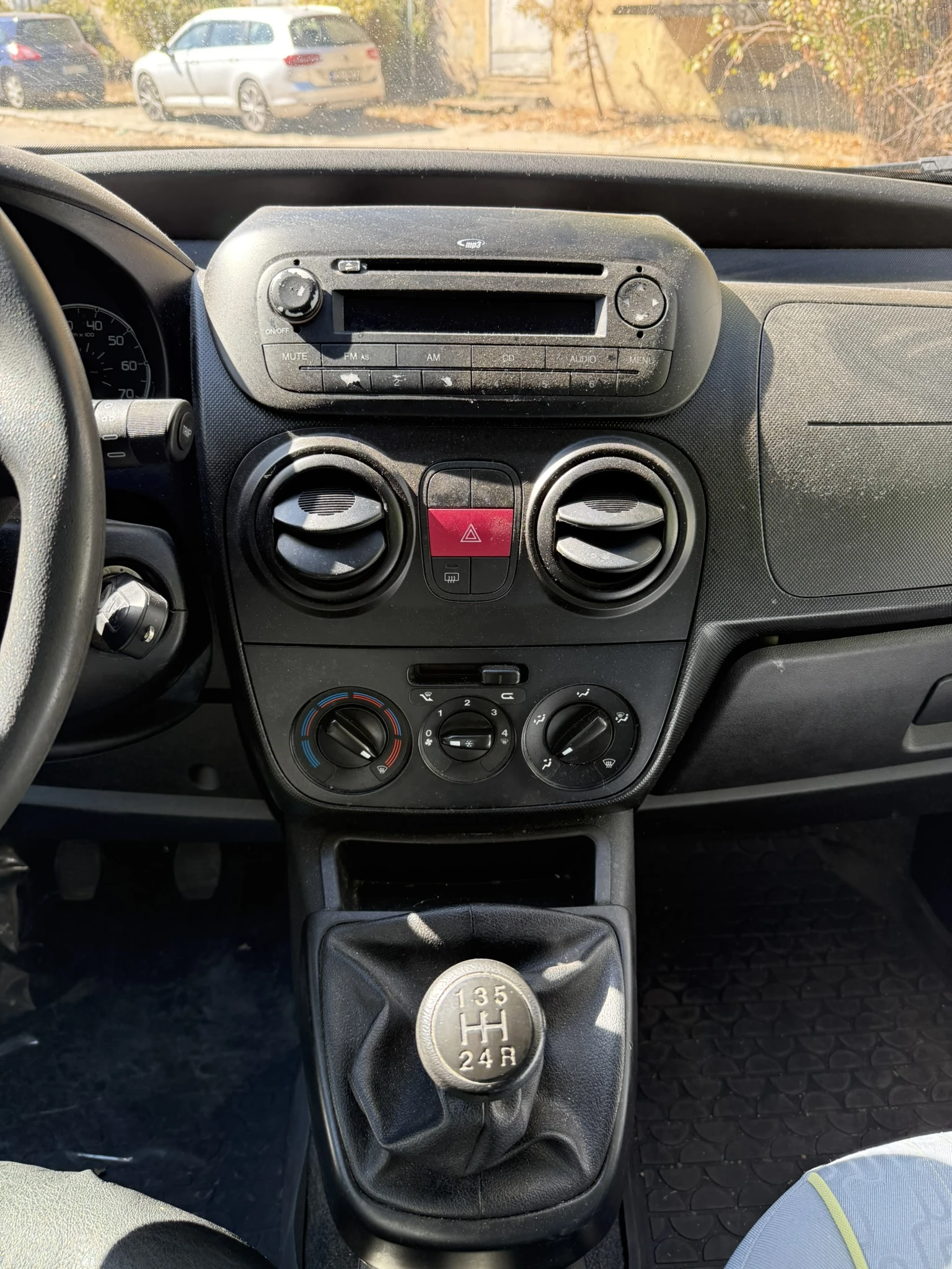 Peugeot Bipper, снимка 8 - Автомобили и джипове - 56310943