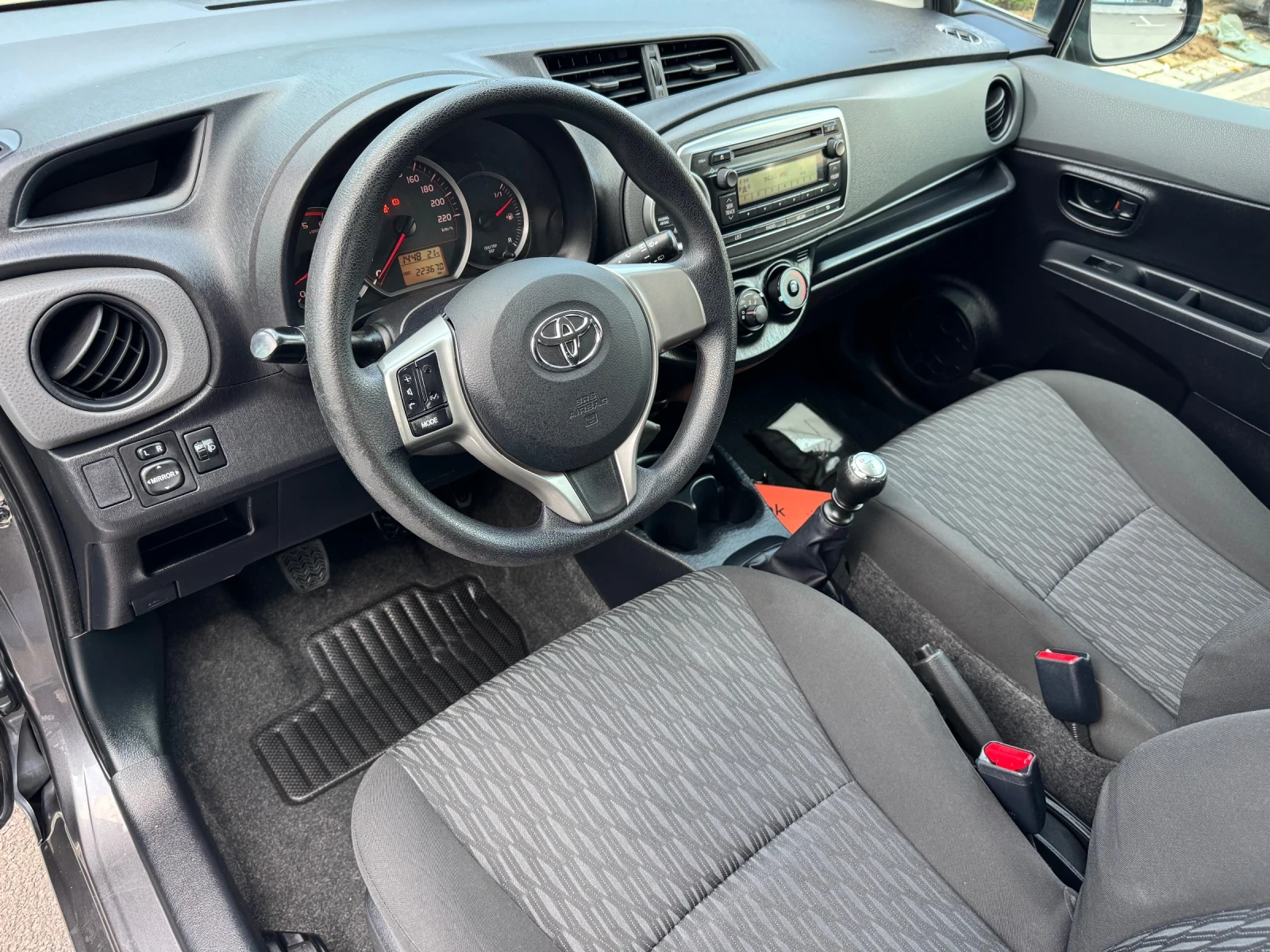 Toyota Yaris 1.4 D-4D* �������� �����* EURO 5 | Mobile.bg � ����������� 10