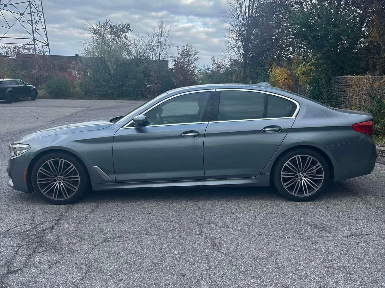 BMW 530 530i xDrive  CARFAX | Mobile.bg � ����������� 2