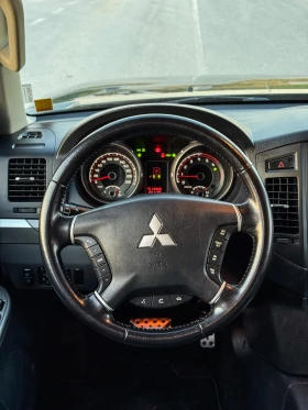 Mitsubishi Pajero 3.2 DI-D COMMON RAIL 7 МЕСТА, снимка 11