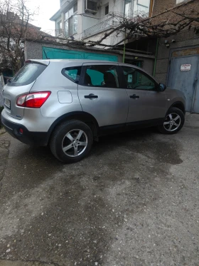 Nissan Qashqai - 5000 € / 9779.15 лв. - 51637546 3