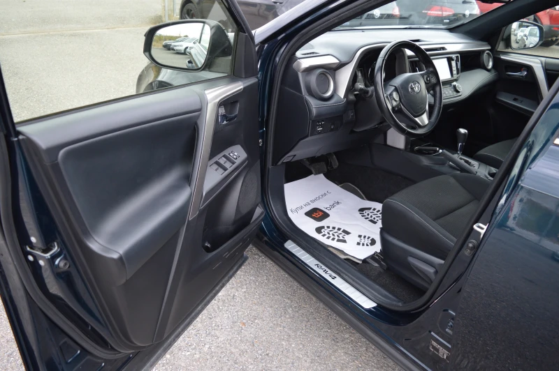 Toyota Rav4 2.5-Hybrid, снимка 9 - Автомобили и джипове - 52028296