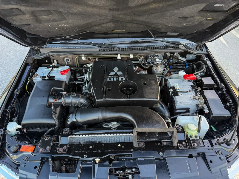 Mitsubishi Pajero 3.2 DI-D COMMON RAIL 7 МЕСТА, снимка 17 - Автомобили и джипове - 52080034