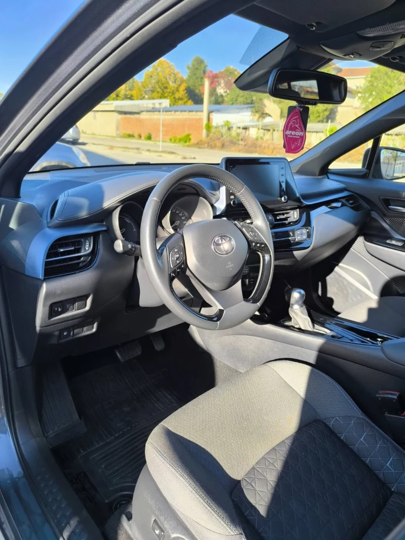Toyota C-HR 2WD, снимка 6 - Автомобили и джипове - 52235800