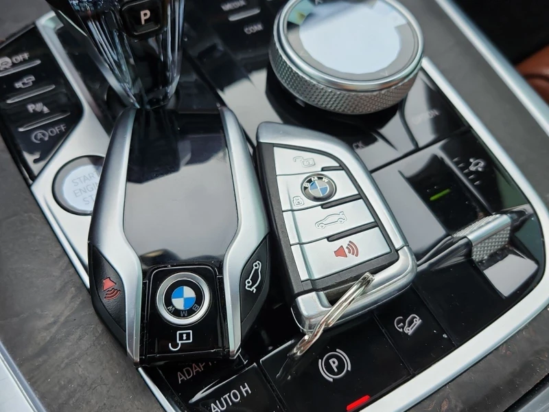 BMW X7 XDRIVE40I С РЕГИСТРАЦИЯ & АВТО КРЕДИТ, снимка 11 - Автомобили и джипове - 53260877