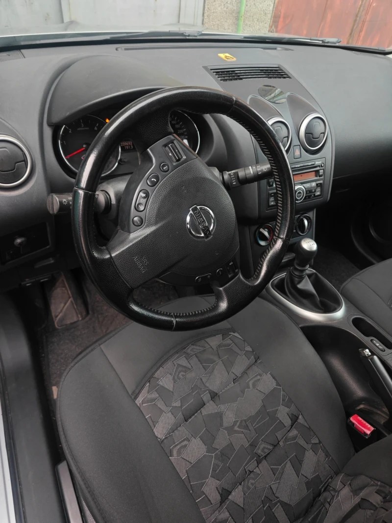 Nissan Qashqai, снимка 5 - Автомобили и джипове - 53435864