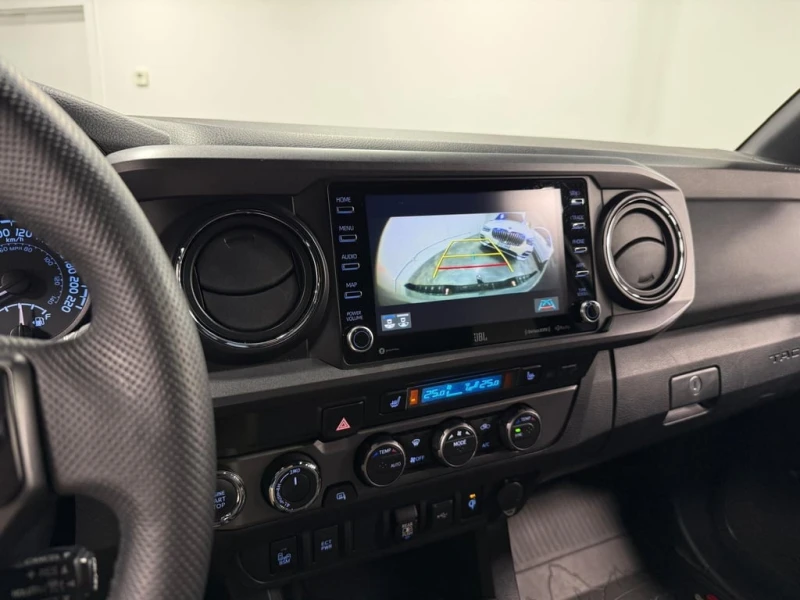 Toyota Tacoma * 4x4 Access Cab Auto * 360 * СЛЕДЕНЕ НА ЛЕНТИ* , снимка 13 - Автомобили и джипове - 53466589