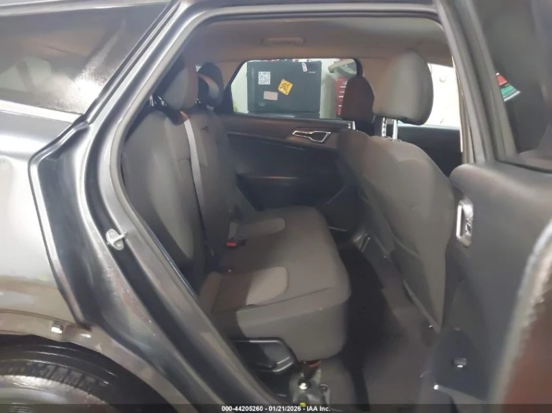 Kia Sportage 1.6l Hybrid Lx, снимка 8 - Автомобили и джипове - 53471925