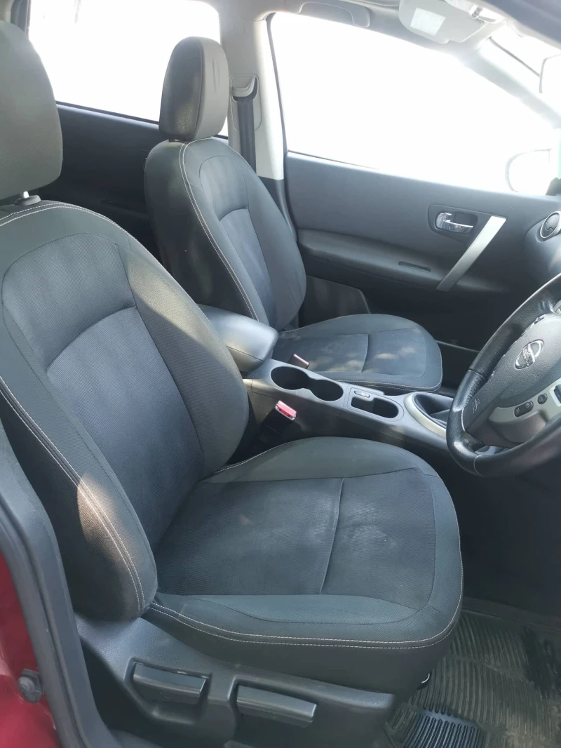 Nissan Qashqai 1.6dci, снимка 8 - Автомобили и джипове - 37285646