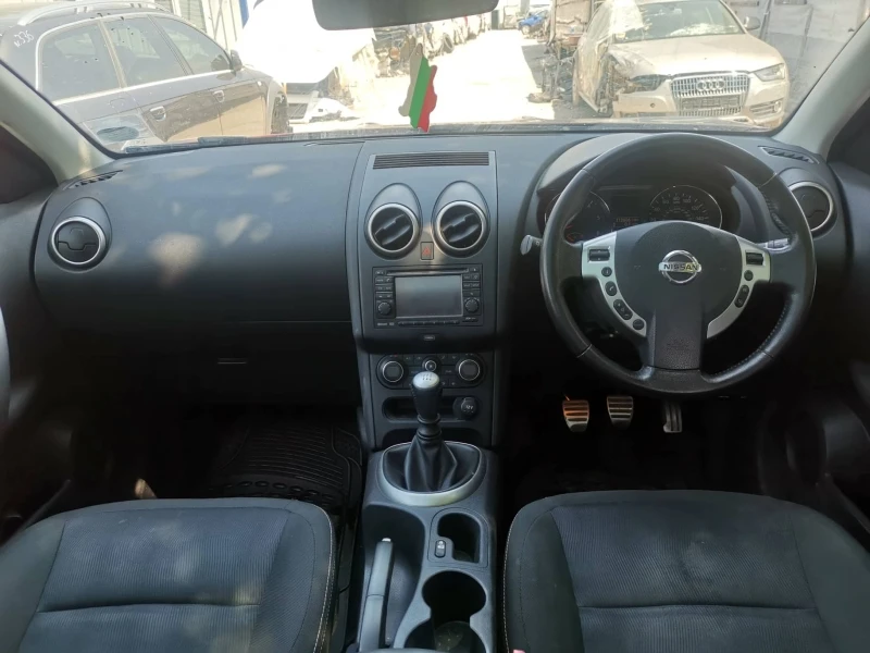 Nissan Qashqai 1.6dci, снимка 6 - Автомобили и джипове - 37285646