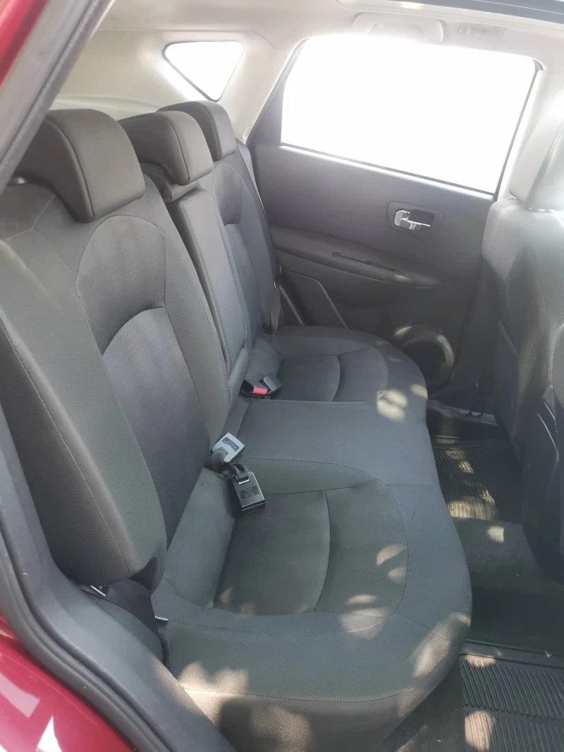 Nissan Qashqai 1.6dci, снимка 9 - Автомобили и джипове - 37285646