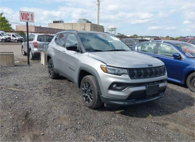 Jeep Compass, снимка 1 - Автомобили и джипове - 48224367