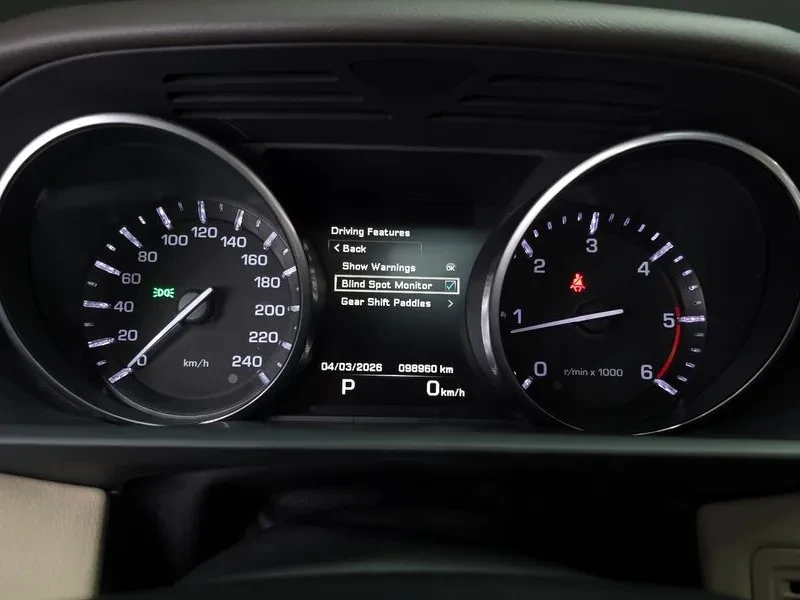 Land Rover Range Rover Sport 3.0, снимка 8 - Автомобили и джипове - 54500091
